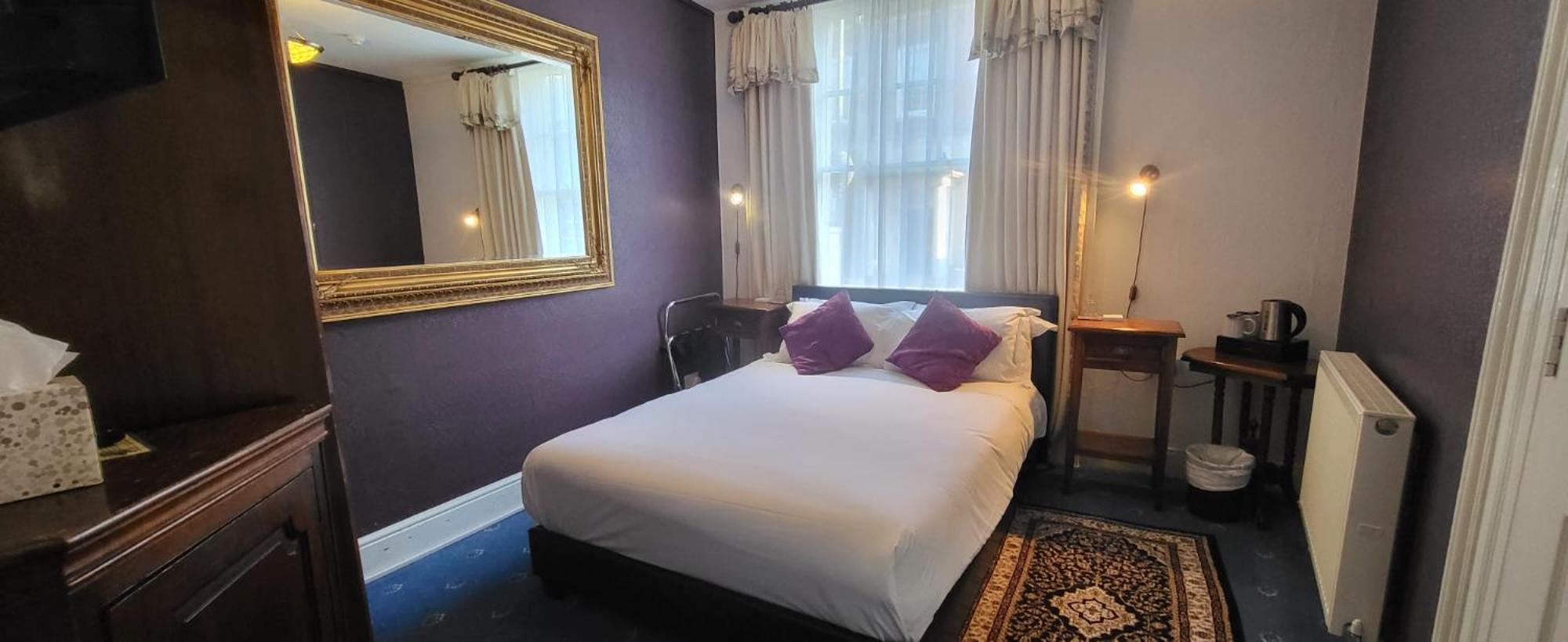 The Coach House Bed & Breakfast แคนเทอร์เบอรี ภายนอก รูปภาพ