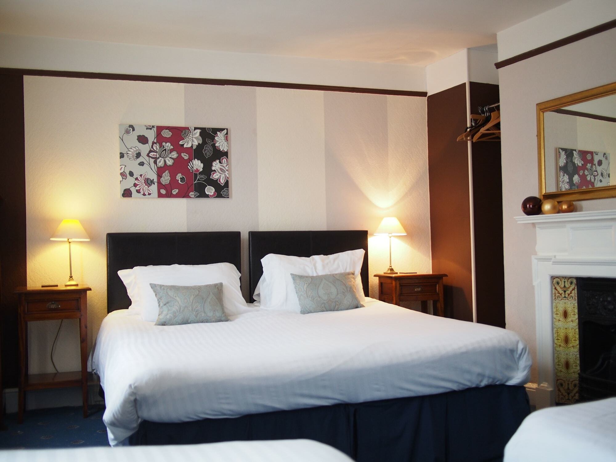 The Coach House Bed & Breakfast แคนเทอร์เบอรี ภายนอก รูปภาพ